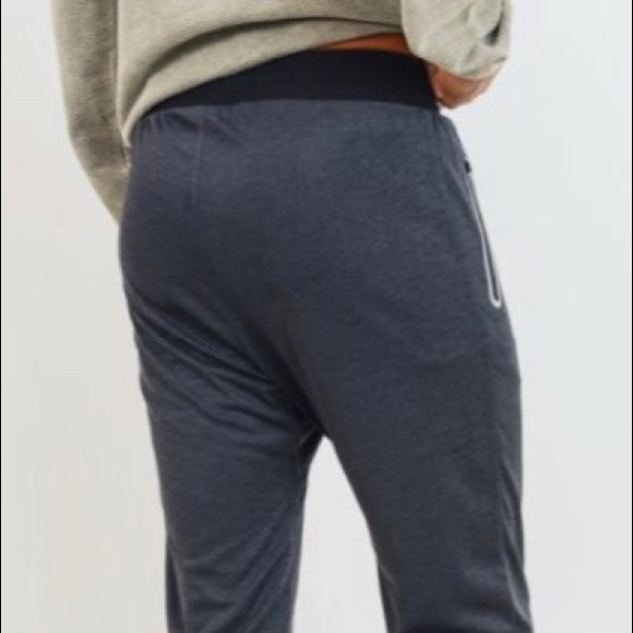 Men’s joggers - Picture 3 of 7